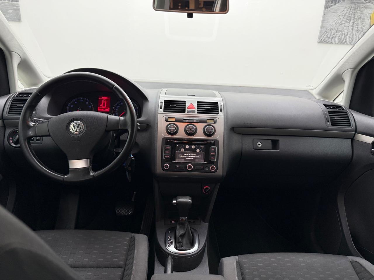 Volkswagen Touran 1.4 16V TSI 150CV DSG Highline Ecofuel