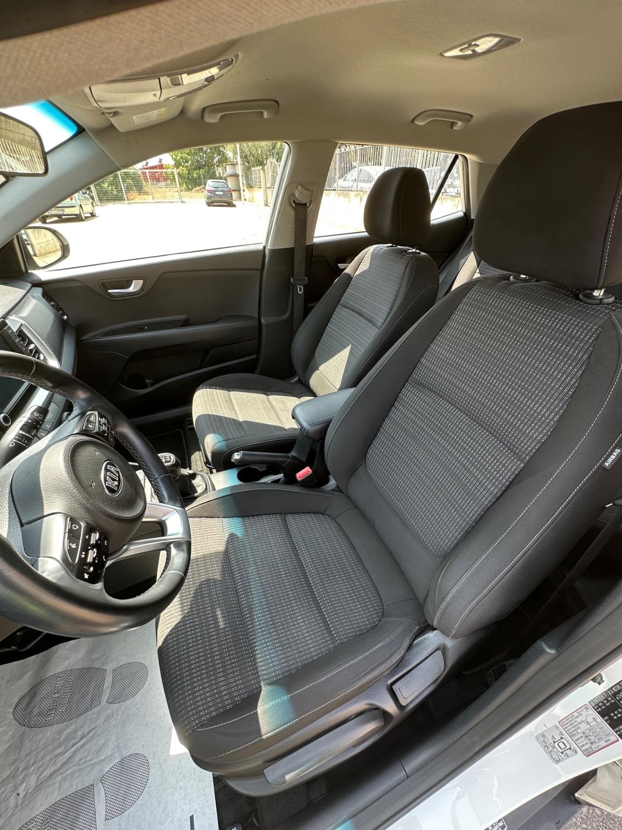 Kia Stonic 1.4 MPI 100 CV Urban