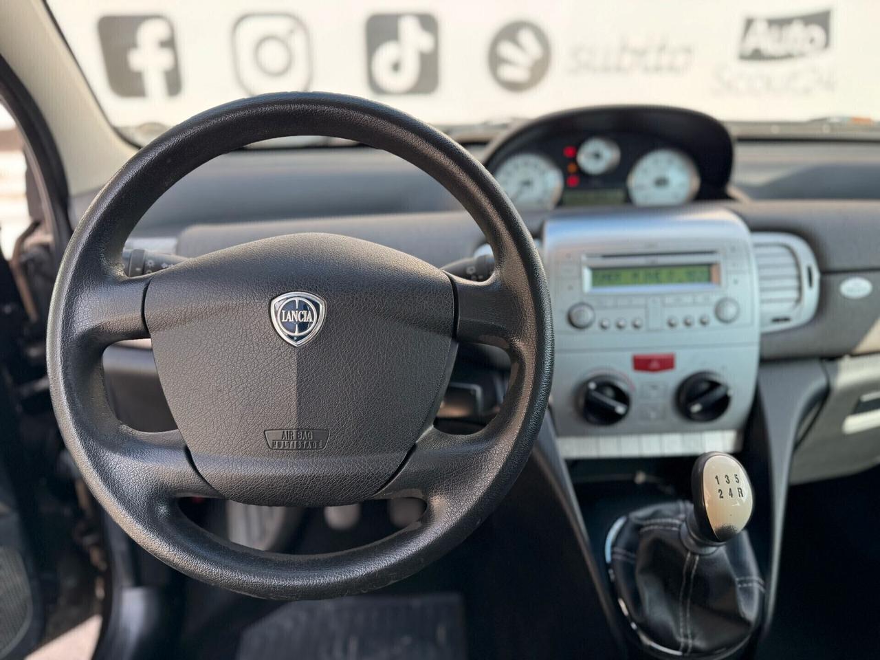 Lancia Ypsilon 1.2 Versus