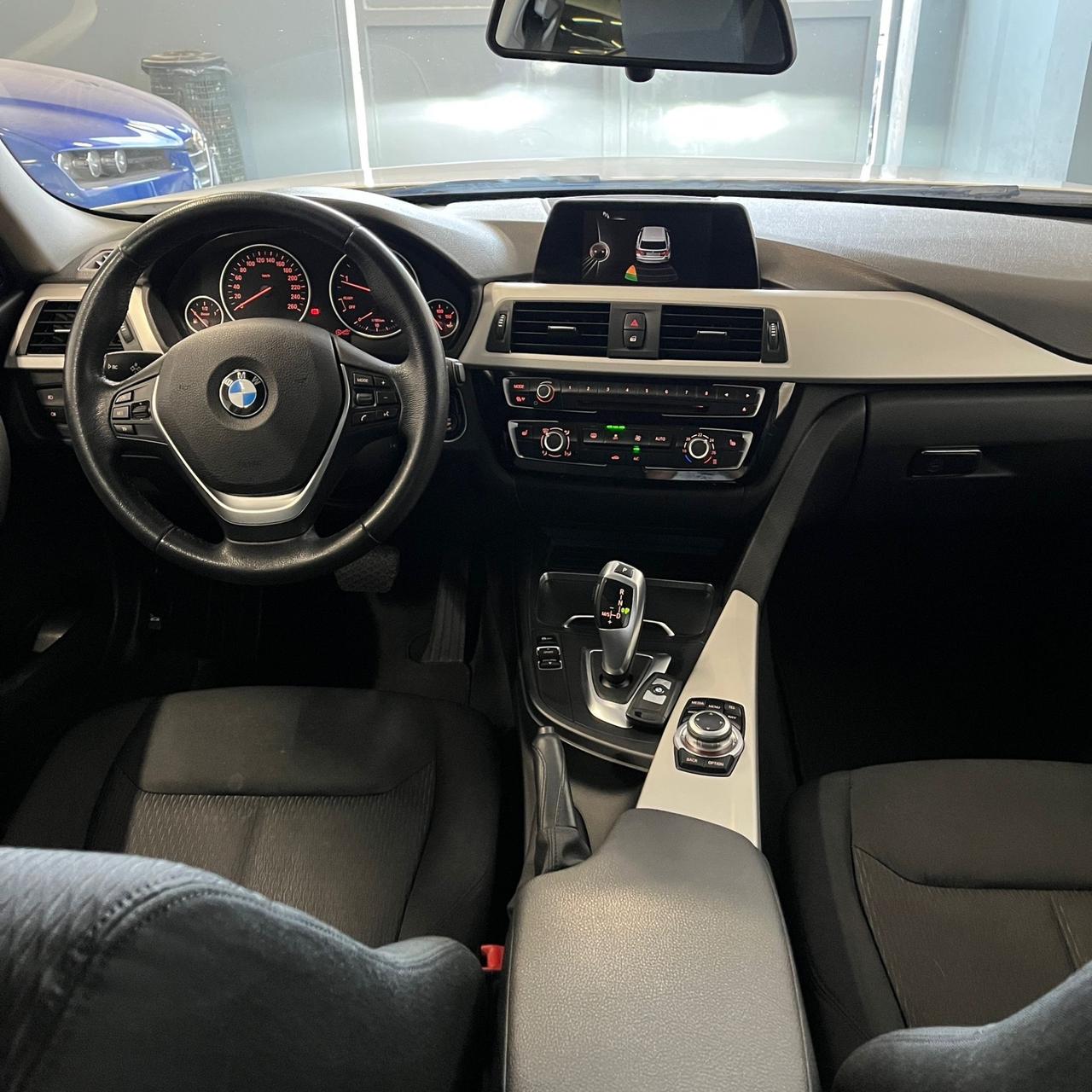 Bmw 320 320d xDrive Touring Msport