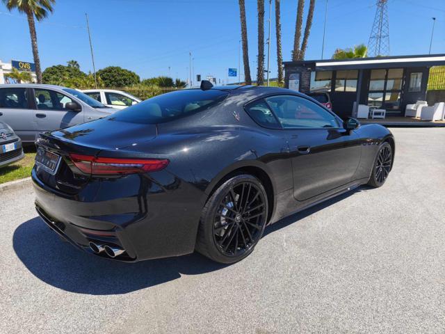 MASERATI GranTurismo V6 550 CV AWD Trofeo