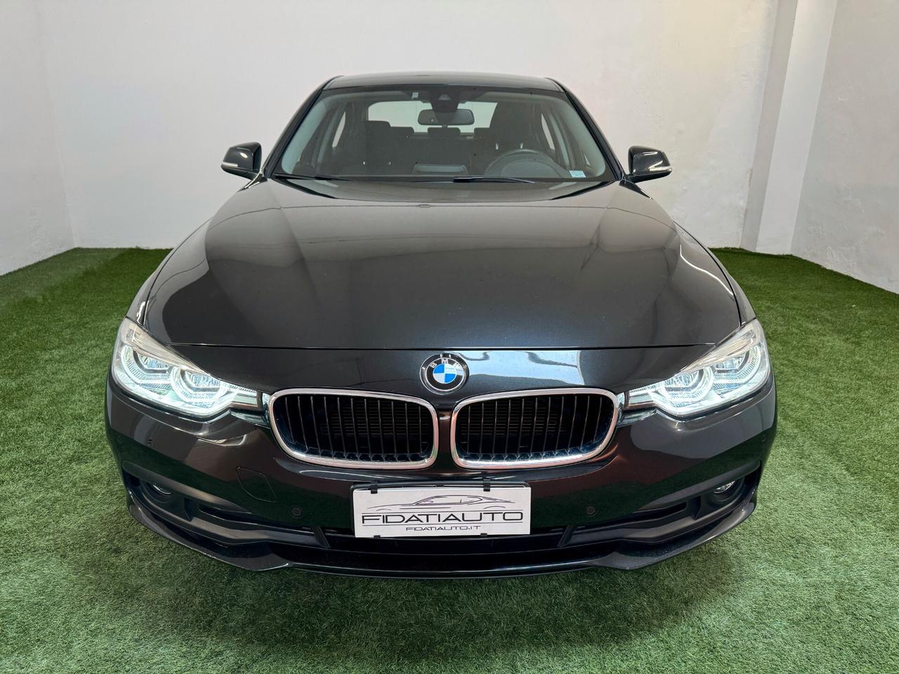318d EURO6 ADVANTAGE BERLINA TAGLIANDI BMW