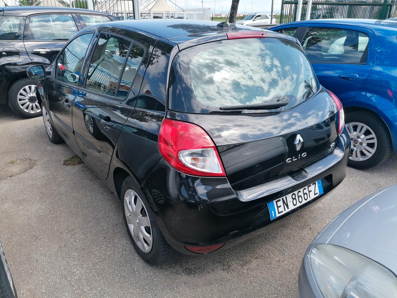 Renault Clio 1.5 dCi 75CV Dynamique 2012