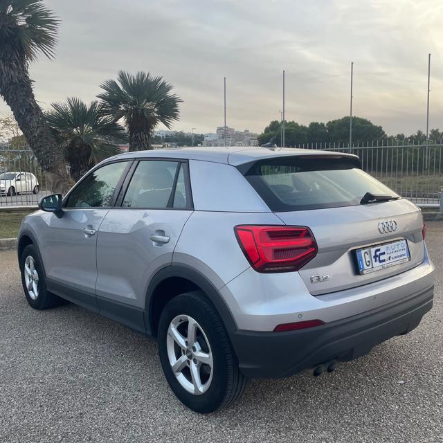 AUDI Q2 35 TDI Business