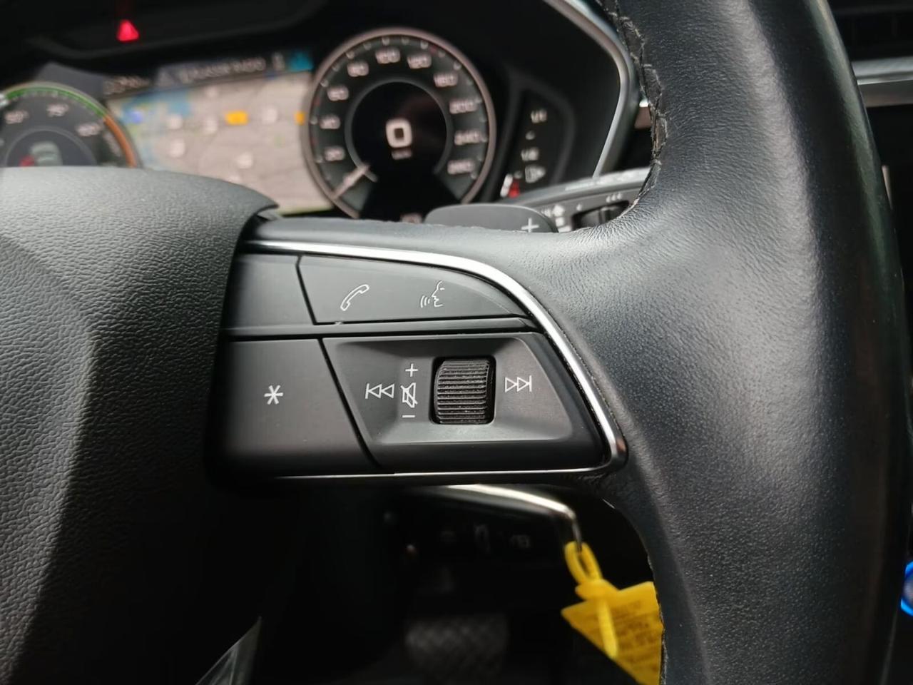 Audi Q3 45 TFSI e S tronic Business
