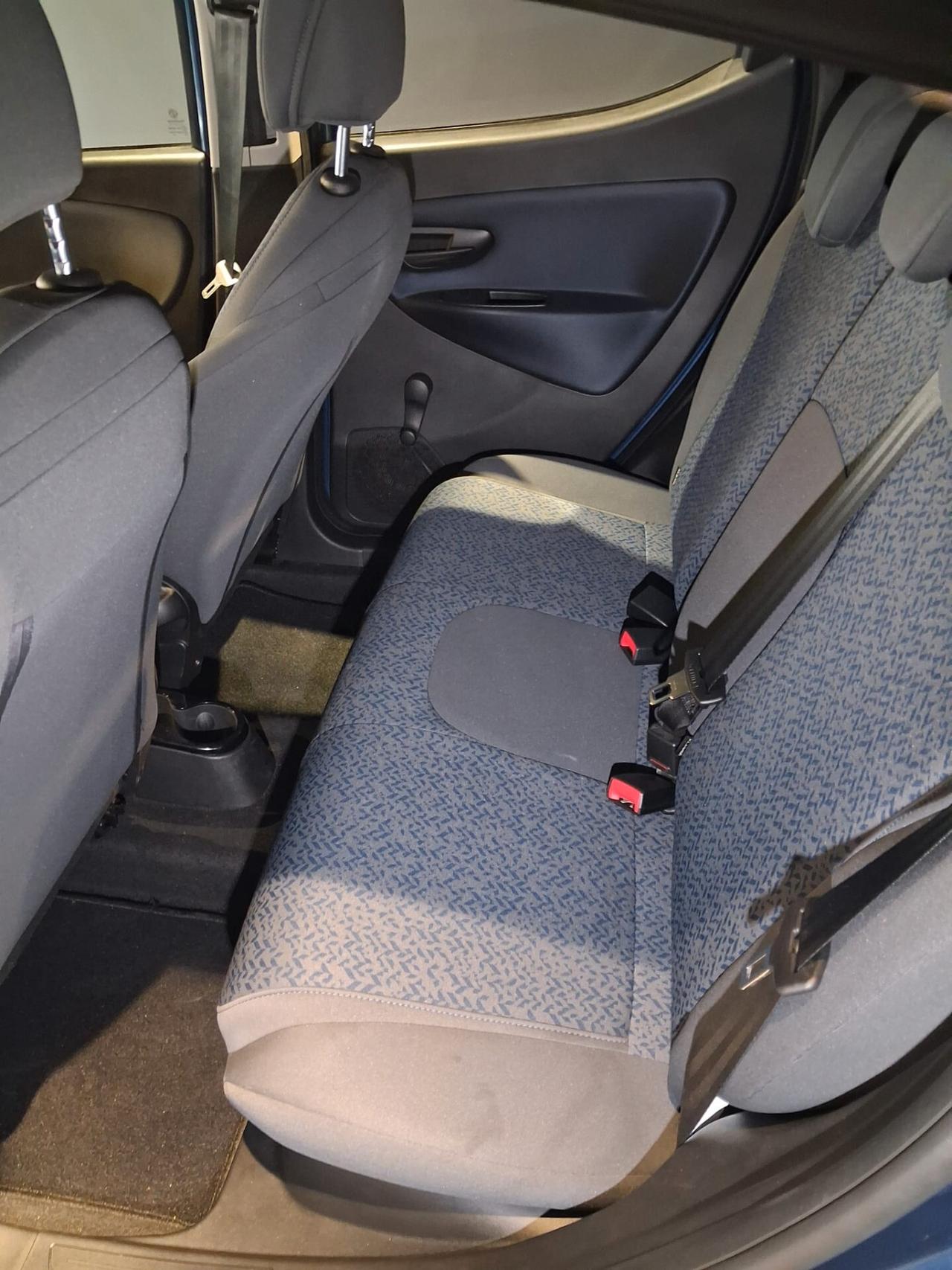 Lancia Ypsilon 1.0 FireFly 5 porte S&S Hybrid Gold Plus