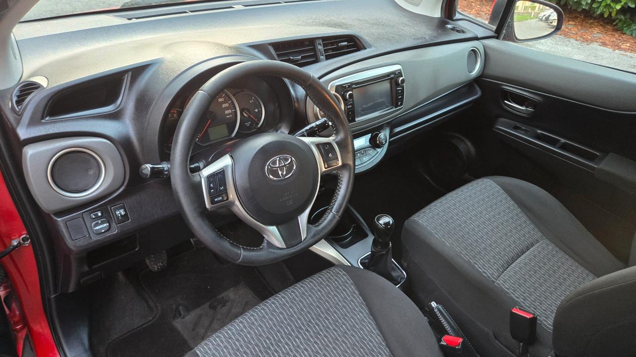 Toyota Yaris 1.0 5 porte Lounge