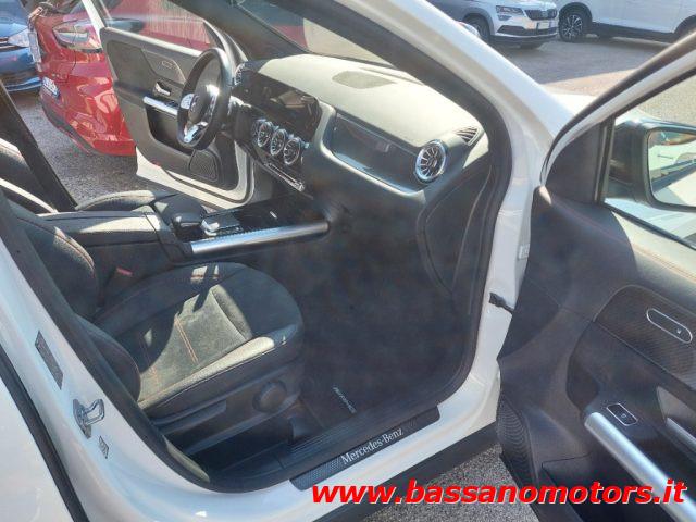 MERCEDES-BENZ GLA 200 Automatic AMG Line Premium