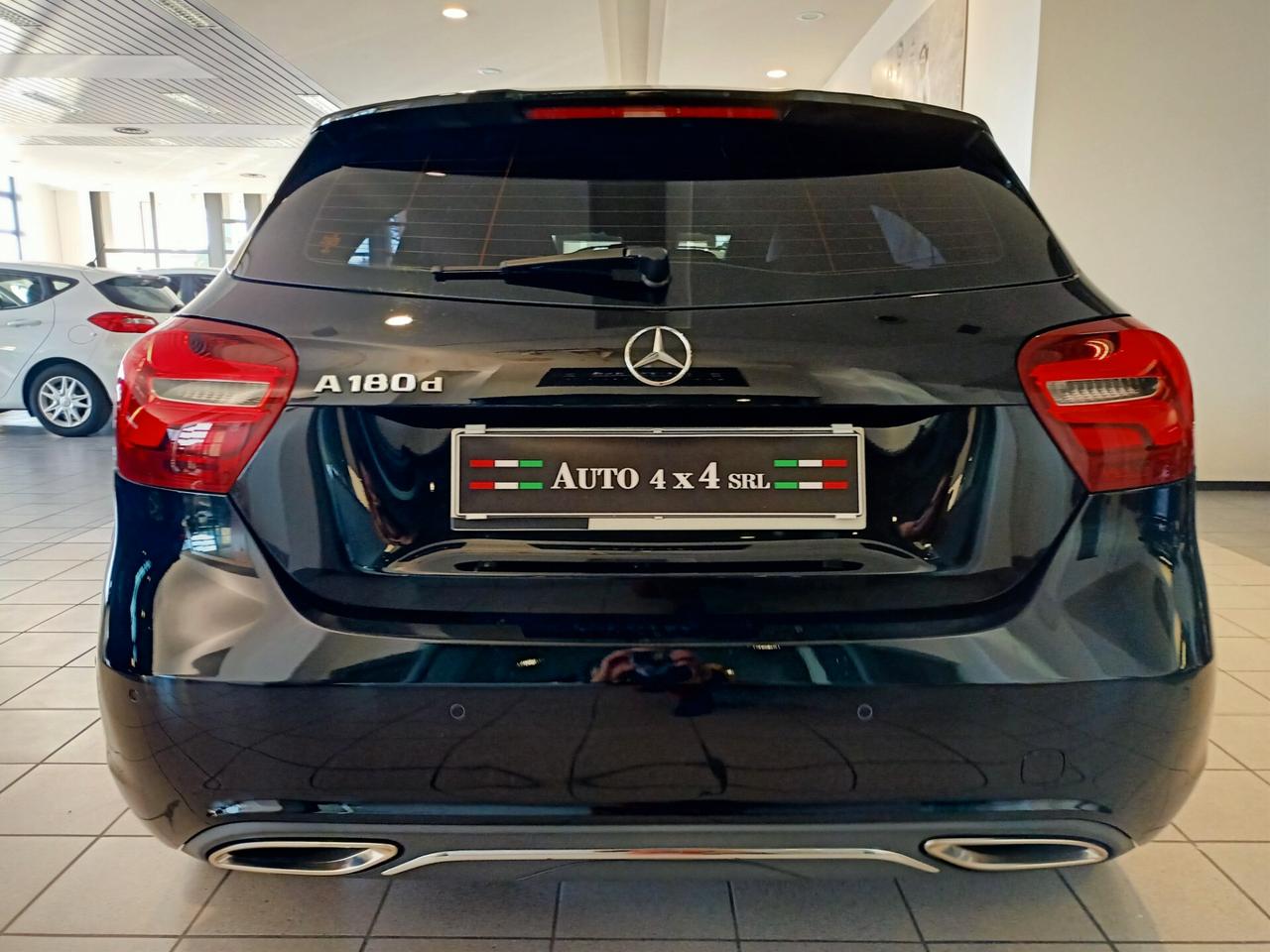 Mercedes-Benz A 180 A 180 d Sport my16
