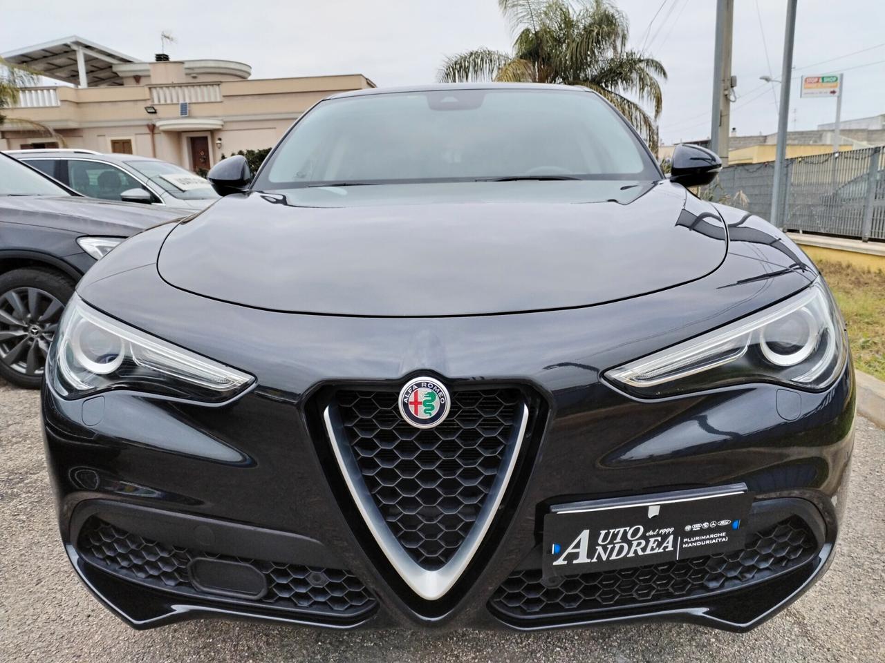 Alfa Stelvio 2.2 190cv Q4 pelle navig cam led 2019