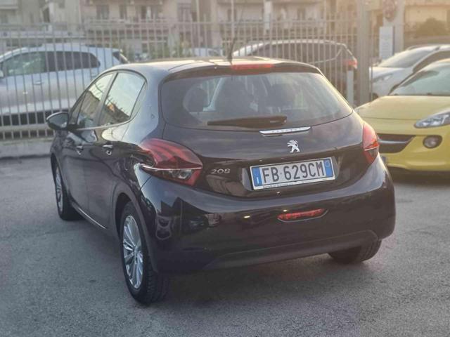 PEUGEOT 208 1.2 82cv Allure DA VETRINA