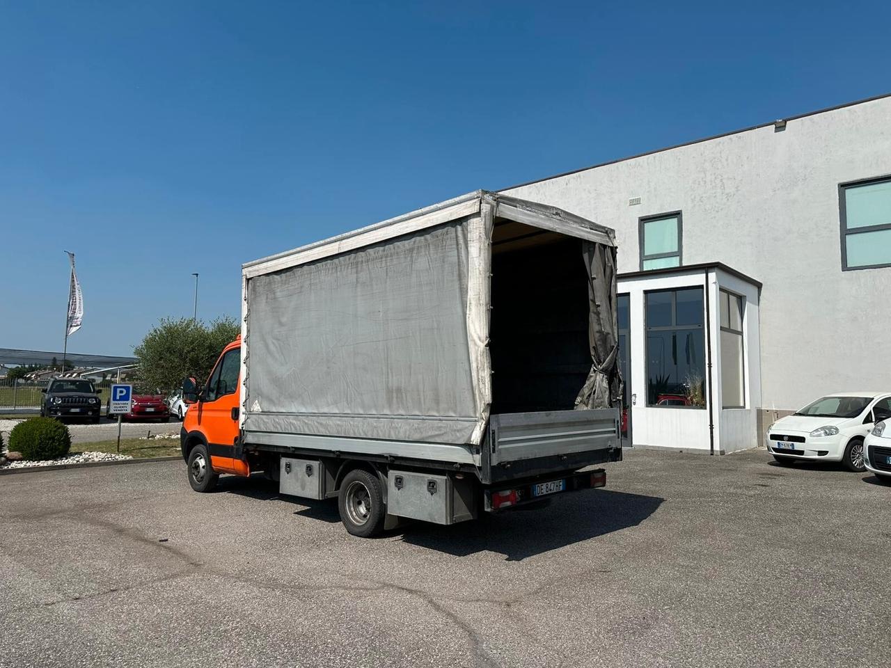 Iveco Daily 35S10 2.3 HPI PC Cabinato
