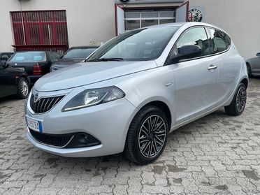Lancia Ypsilon 1.0 5 porte S&S Hybrid Gold Garanzia 12M Prezzo vero!!!!!