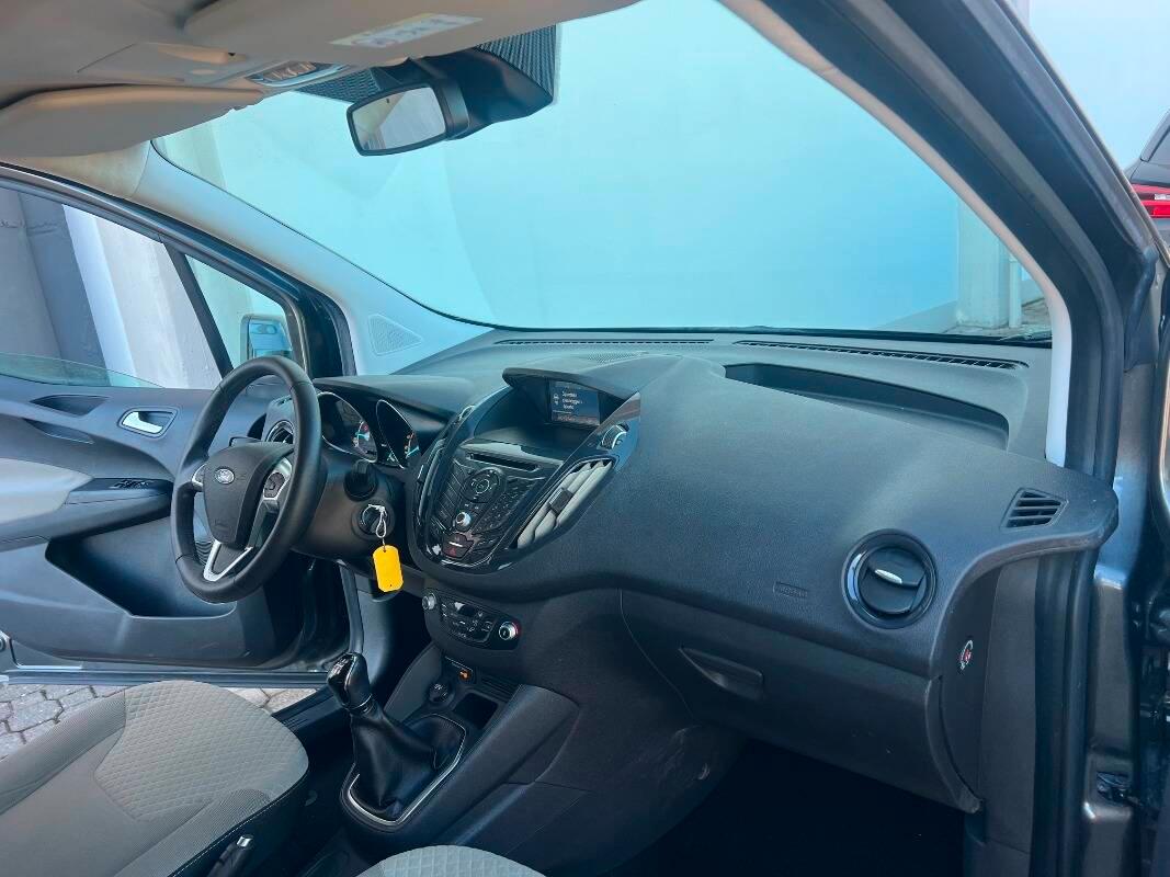 Ford Tourneo Courier Ford Tourneo Courier 1.0 ecob. Titanium