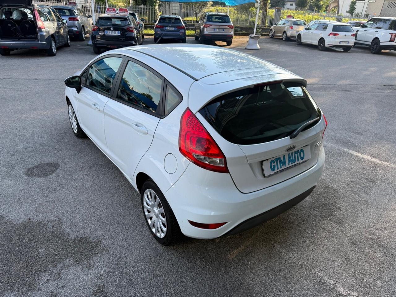 Ford Fiesta 1.4 5 porte Bz.- GPL - Neopatentati
