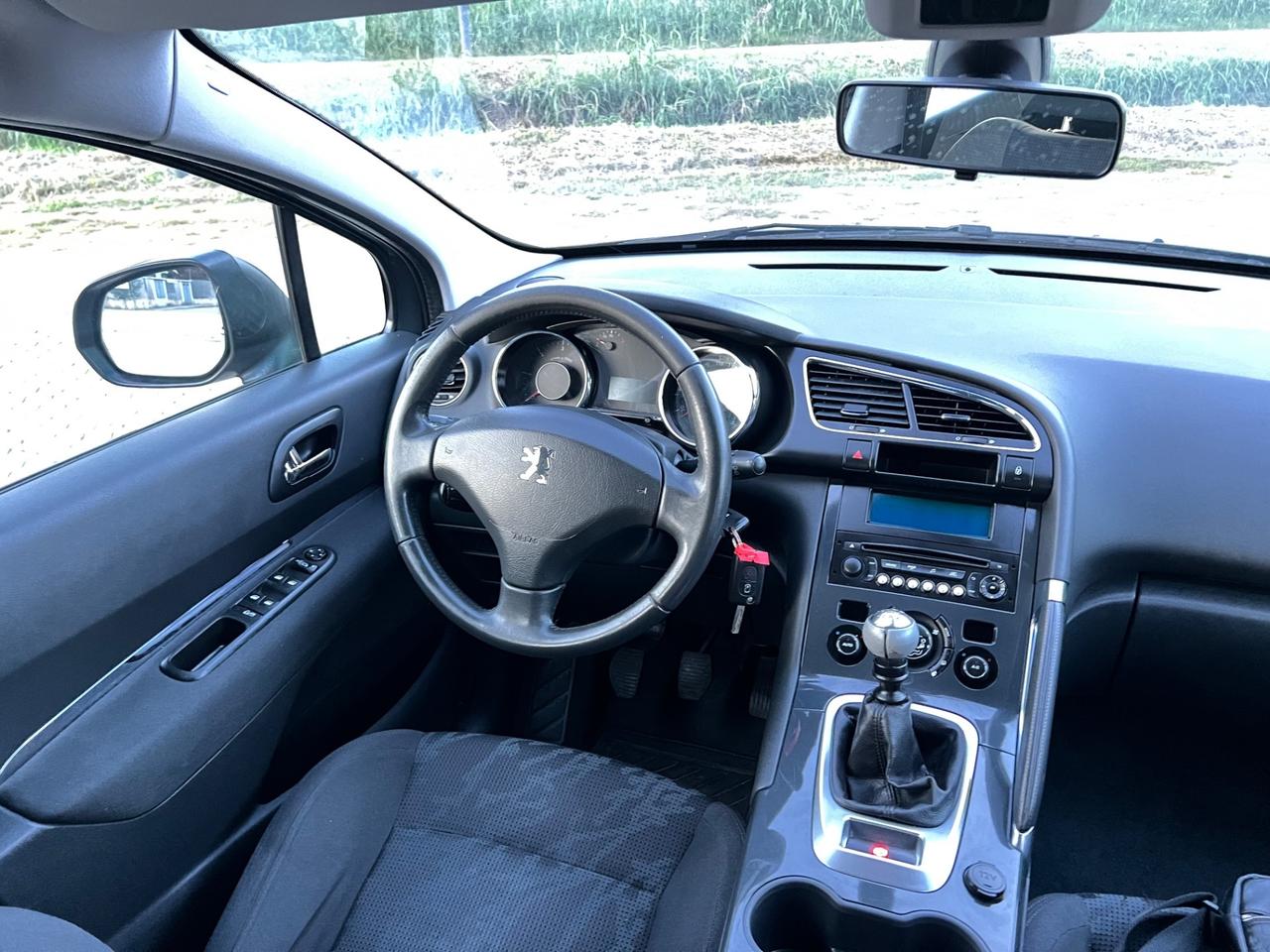 Peugeot 3008 1.6 HDi 115CV Business