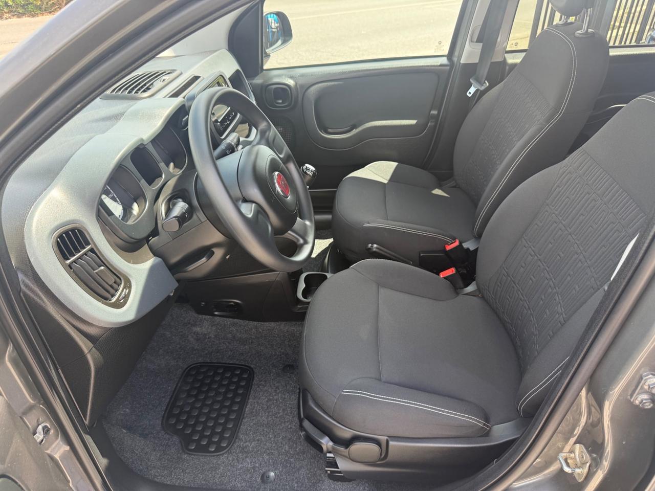 Fiat Panda 1.0 FireFly Hybrid City Life Grey Met.