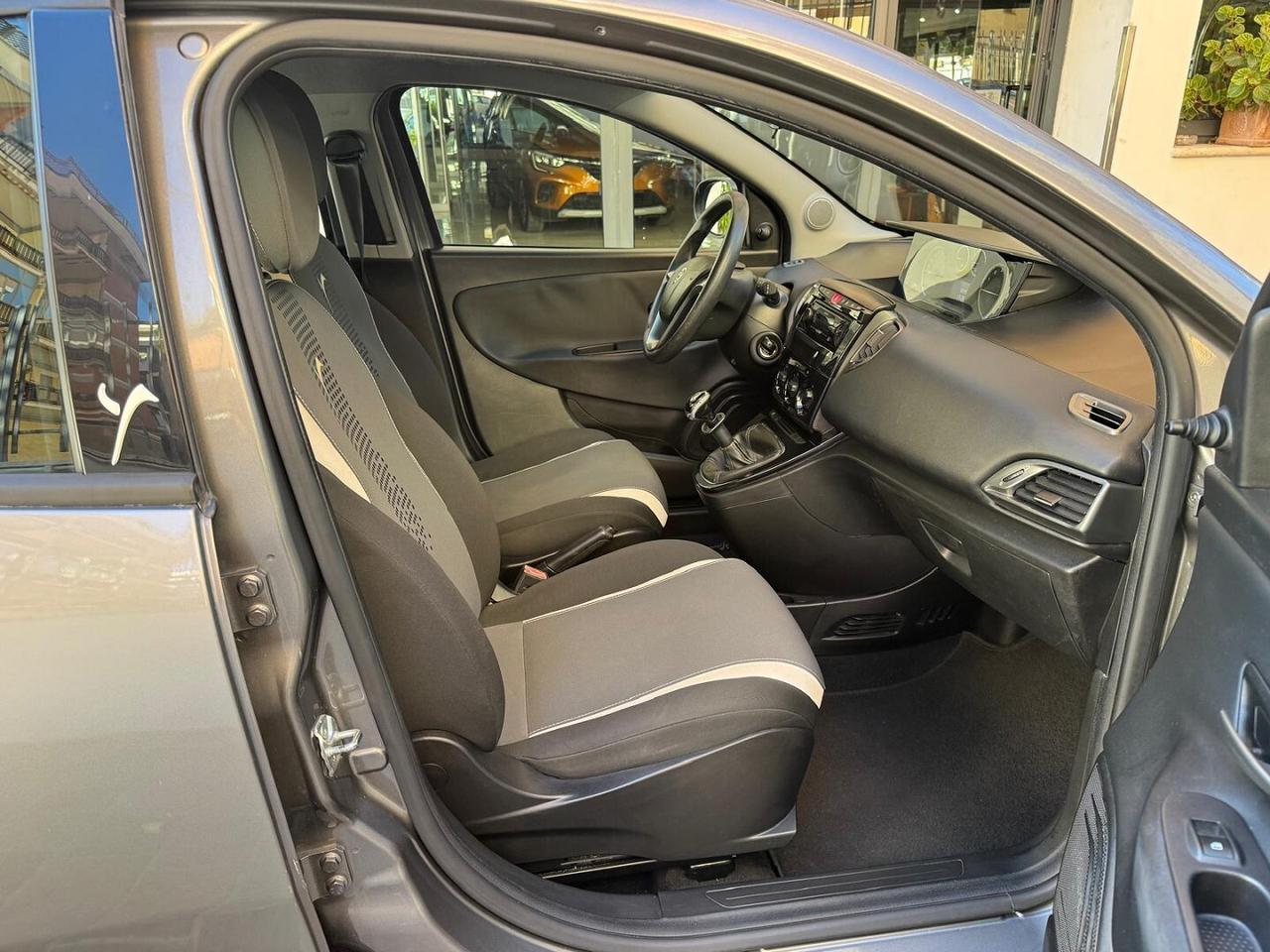 LANCIA Ypsilon 1.2 69CV 5 porte Ecochic Elefantino