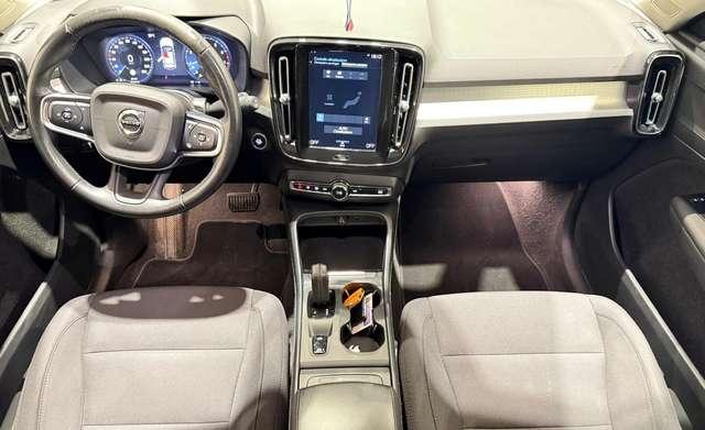 Volvo XC40 1.5 t3 Momentum 163cv auto