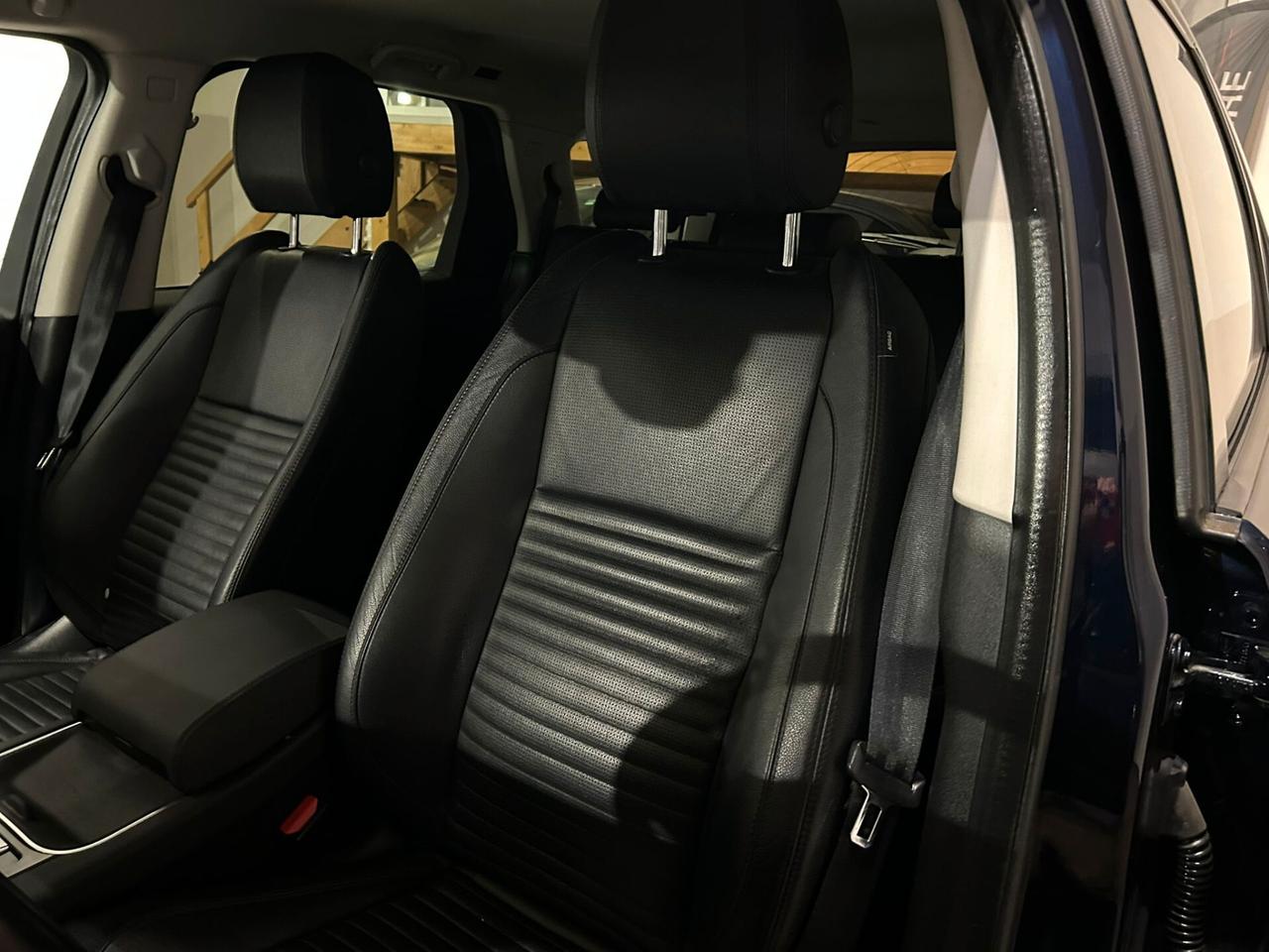 Land Rover Discovery Sport 2.0 TD4 163 CV IBRIDA 7 POSTI