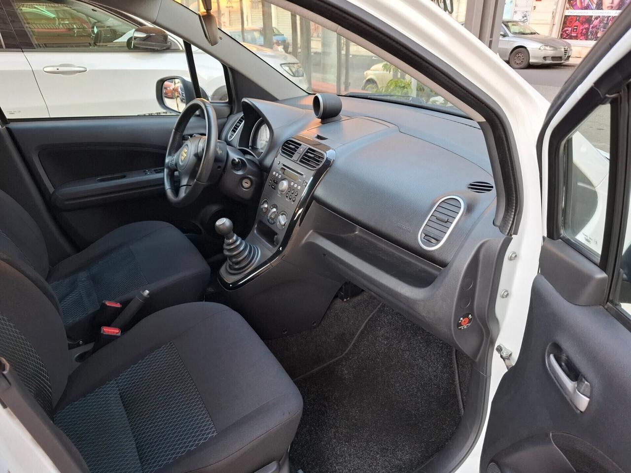 Suzuki Splash 1.0 VVT Style ABS/Clima/Radio/5Porte