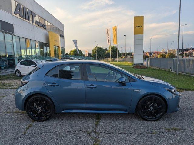 TOYOTA Corolla 1.8 Hybrid Business