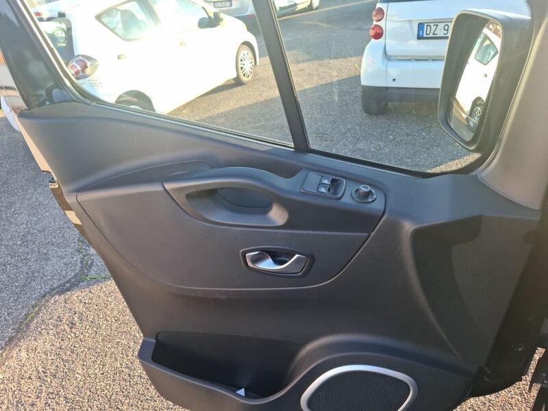 Renault Trafic Trafic 9 POSTI 2.0 dCi 145CV EDC PL-TN Intens