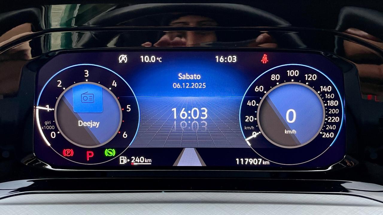 VOLSKWAGEN GOLF VARIANT 2.0 TDI SCR STYLE 150CV - FULL LED, PACCHETTO LUCI, VIRTUAL COCKPIT