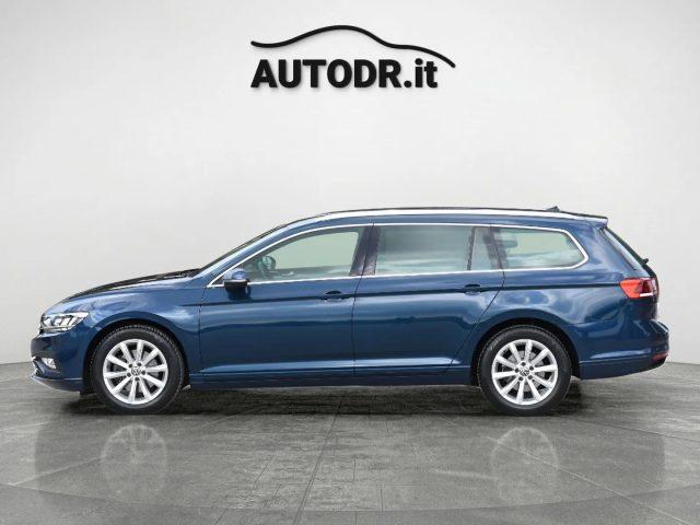 VOLKSWAGEN Passat Variant 2.0 TDI EVO 150cv Business Fari LED, Navi, Ambient