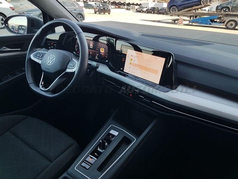 Volkswagen Golf VIII 2020 2.0 tdi Life 115cv dsg