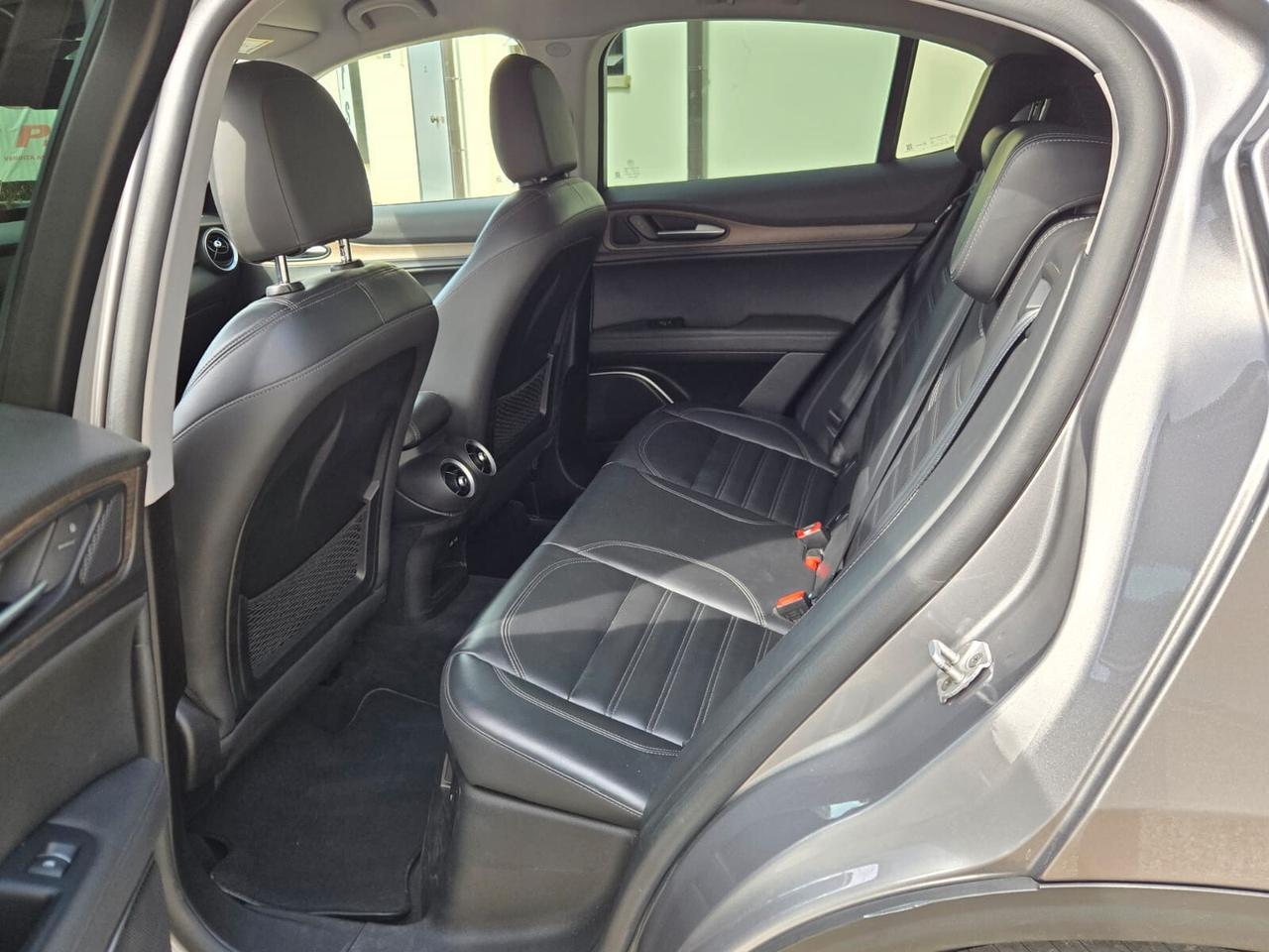 Alfa Romeo Stelvio 2.0 Turbo 280 CV Q4 First Edition