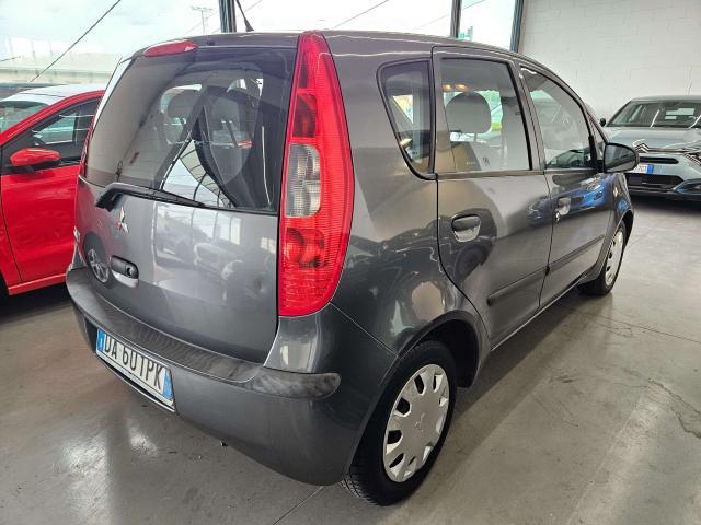 Mitsubishi Colt Colt VIII 2004 5p 1.1 12v