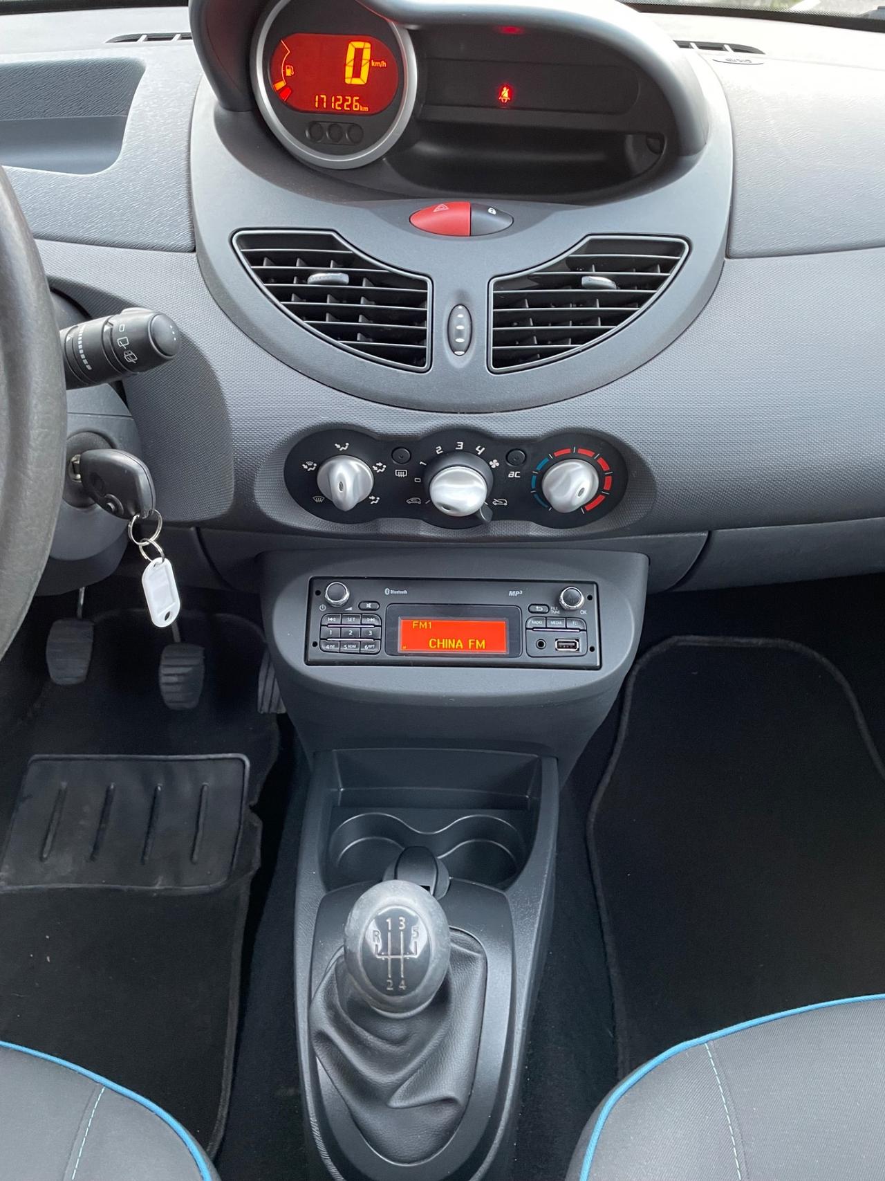 Renault Twingo 1.2 16V Live* Neo patentati *