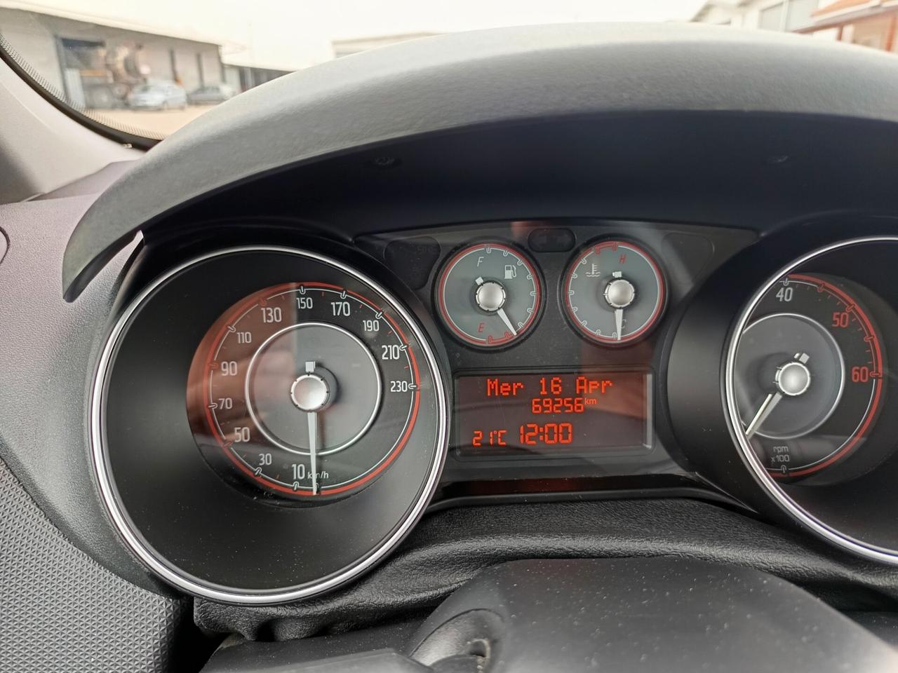 Fiat Punto 1.3 MJT II S&S 95 CV 5 porte Street