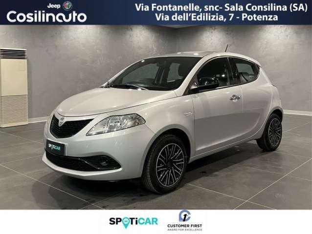 Lancia Ypsilon 1.2 Benzina 69 Cv 5 porte S&S Gold