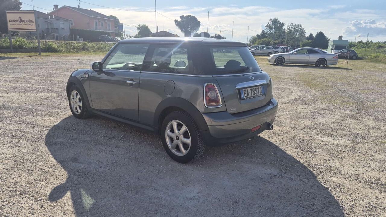 Mini 1.6 16V Abbey Road D
