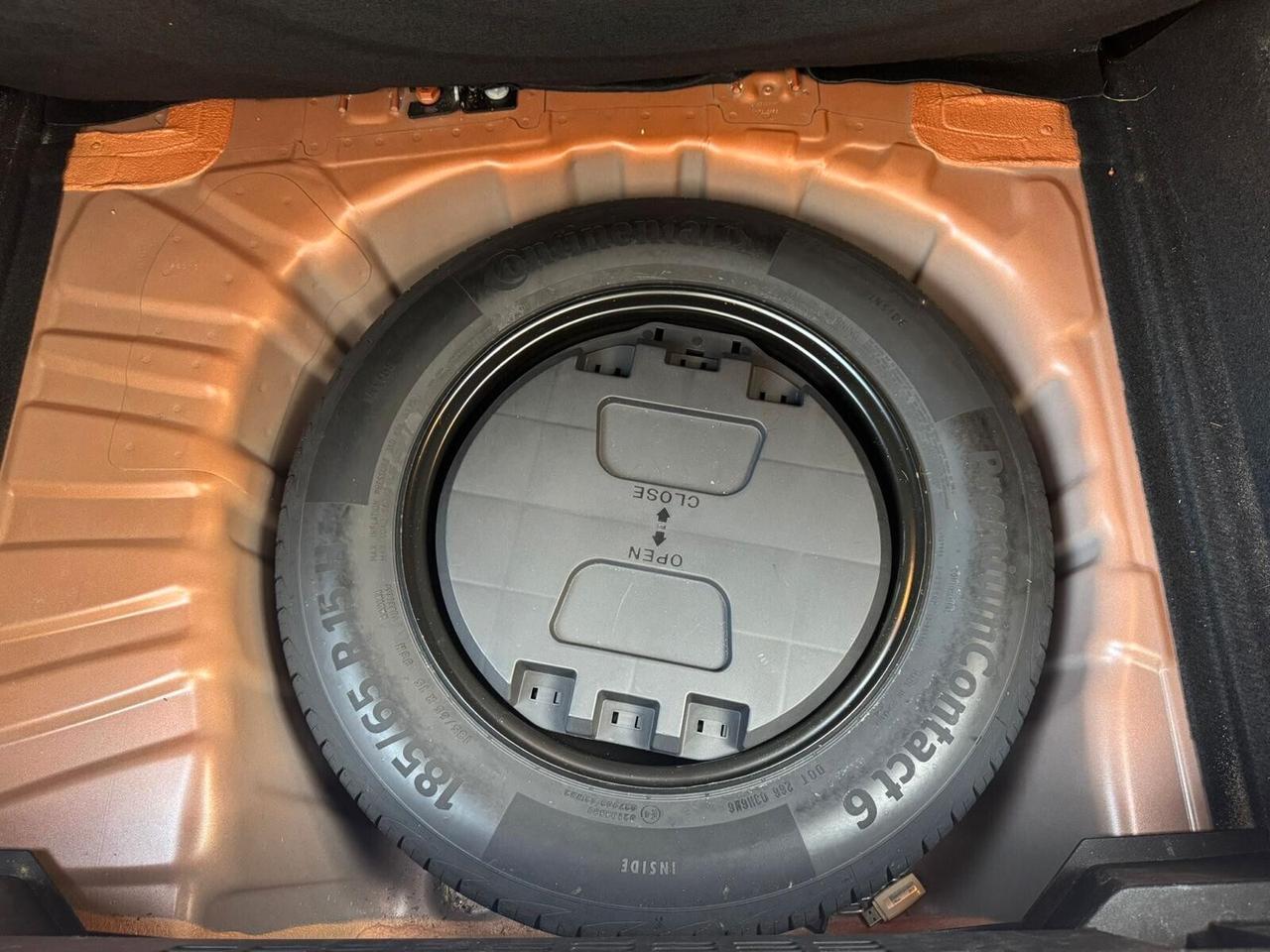 RENAULT CLIO TCE 100cv 5p INTENSE NEOPATENTATI