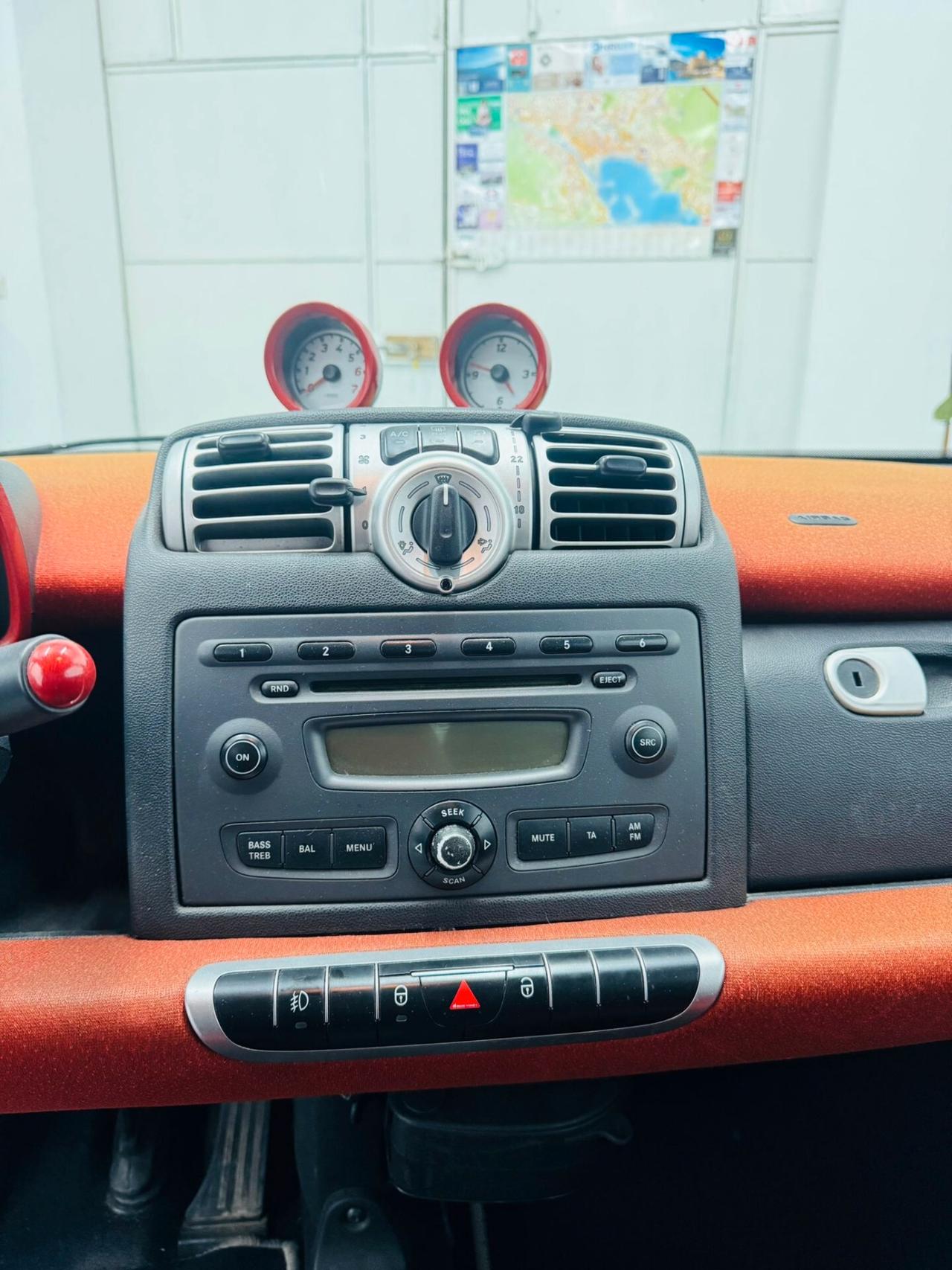 Smart ForTwo 1000 52 kW MHD coupé pure