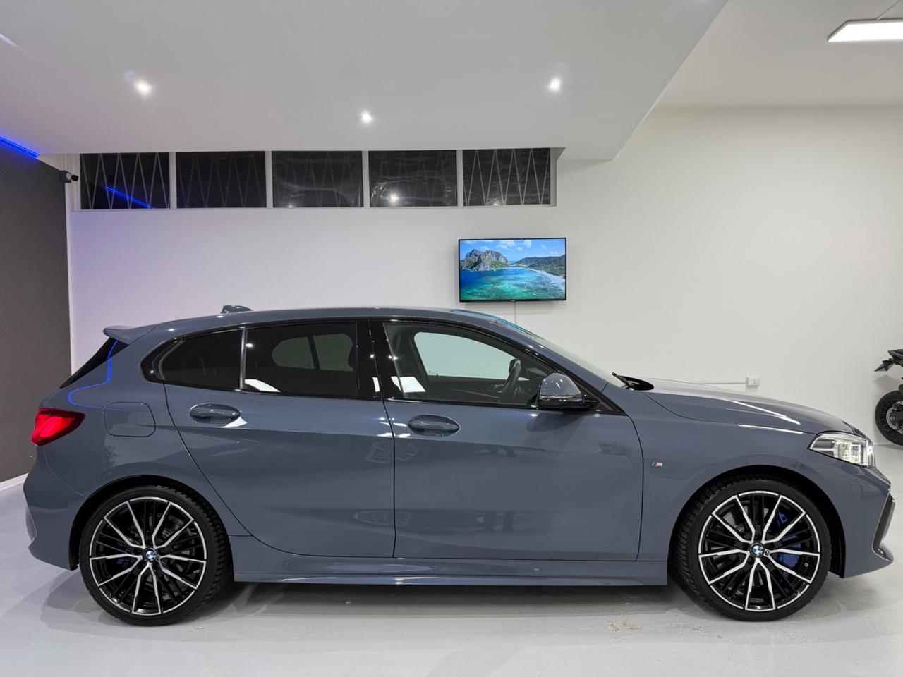 Bmw 118d 5p. Msport Storm Bay