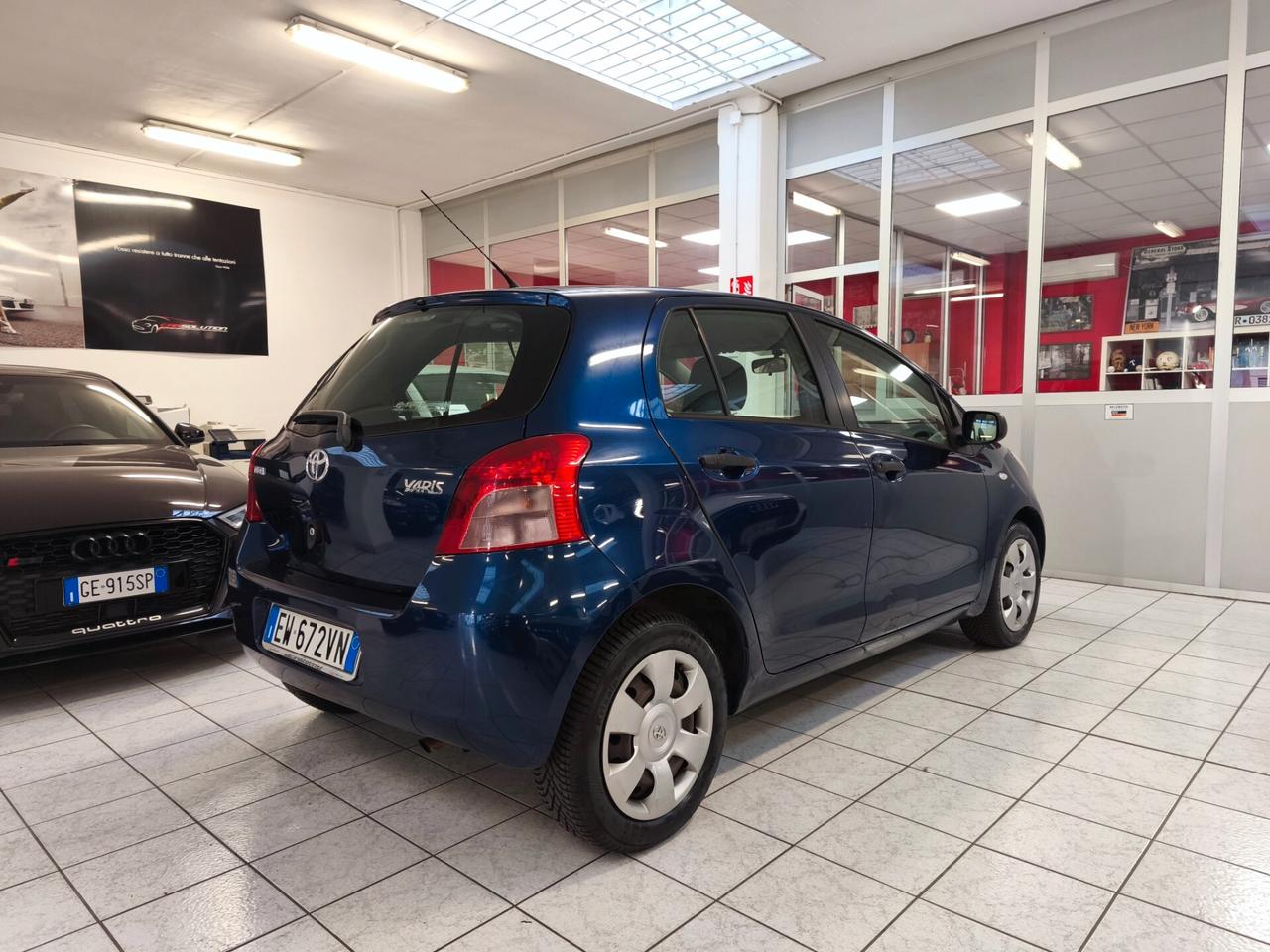 Toyota Yaris 1.0 5 porte