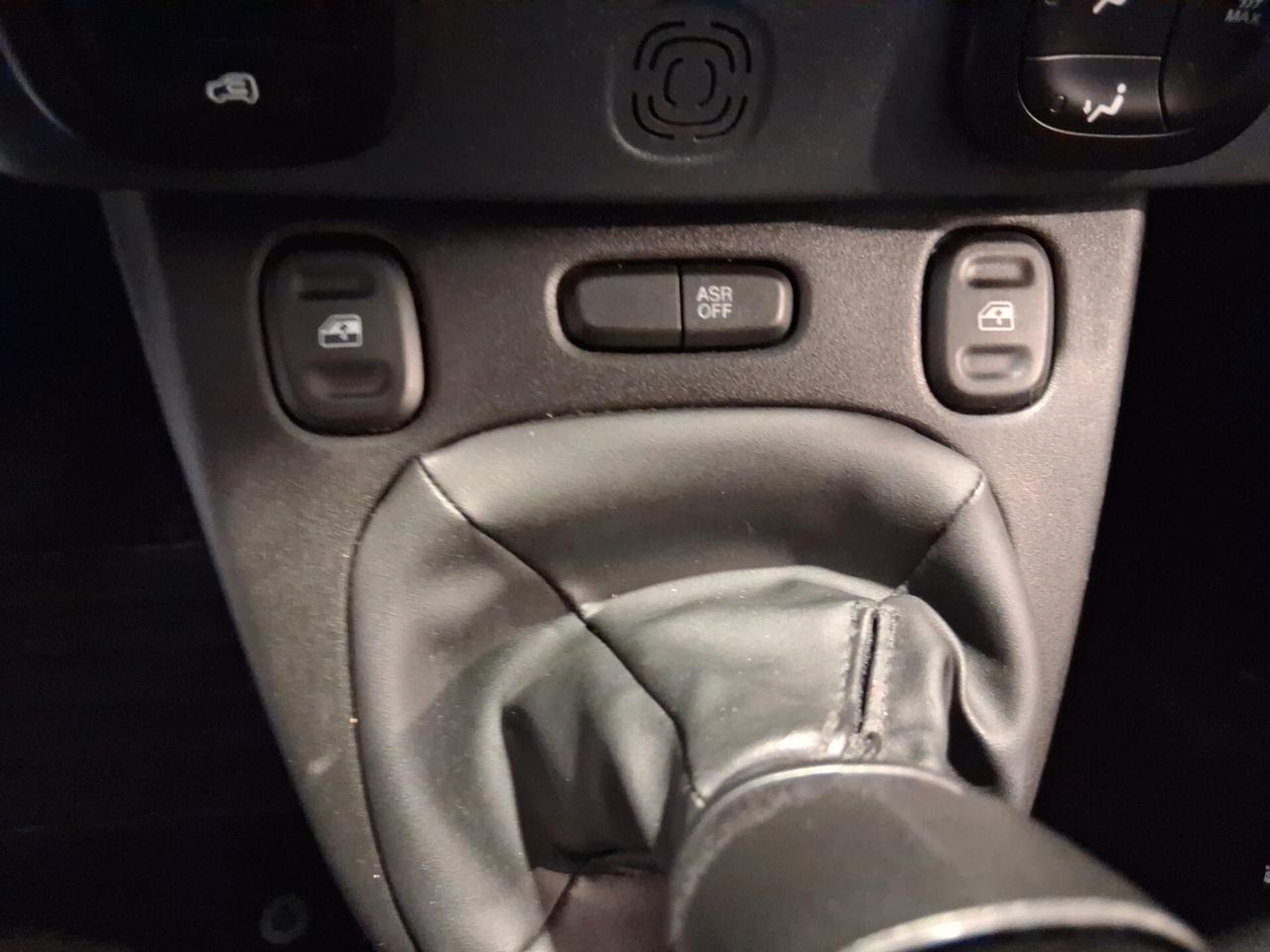 Fiat Panda 1.0 FireFly S&S Hybrid City Cross