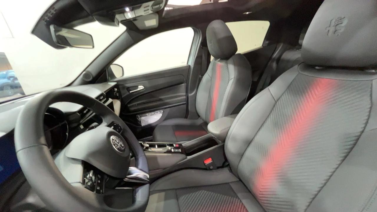 Alfa Romeo Junior 1.2 145 CV Hybrid eDCT6 Speciale KM0