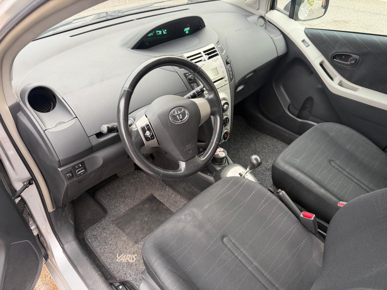 Toyota Yaris 1.3 5 porte M-MT Sol