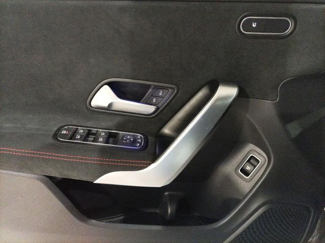 MERCEDES-BENZ CLA 180 Automatic Shooting Brake AMG Line Premium Plus