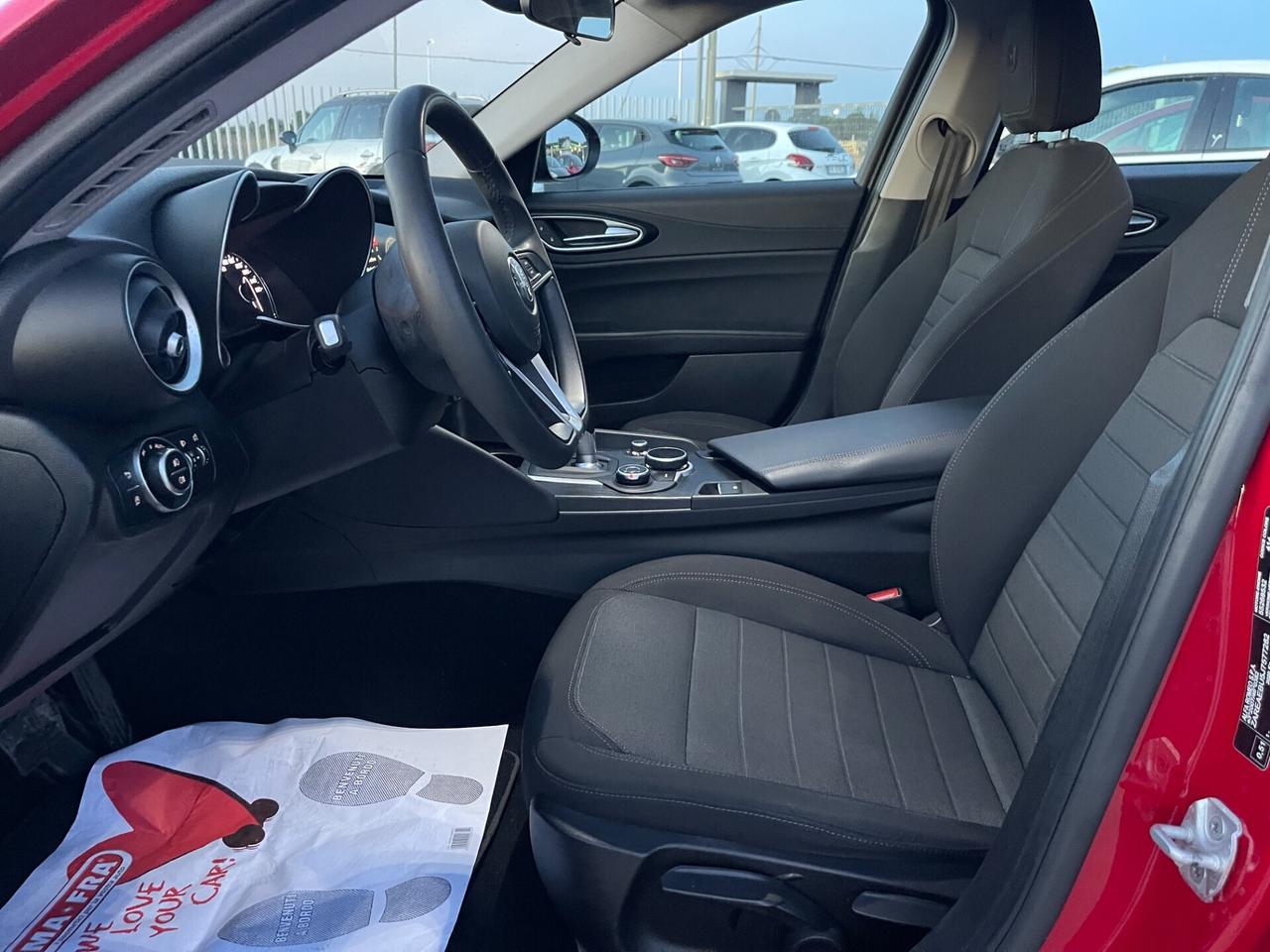 ALFA ROMEO GIULIA 2.2D ROSSA FULL 93000KM NUOVA