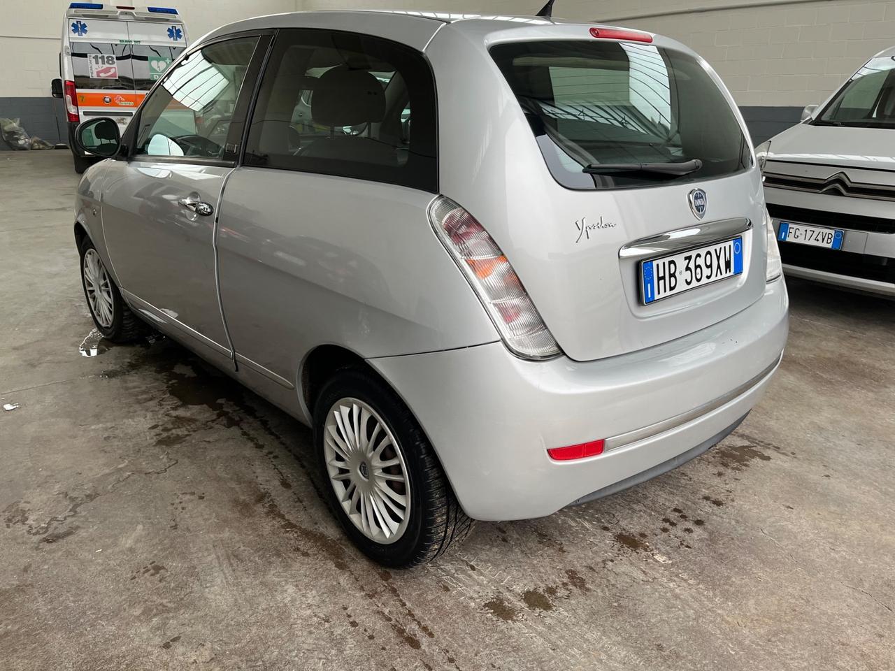 Lancia Ypsilon 1.2 69 CV Diva