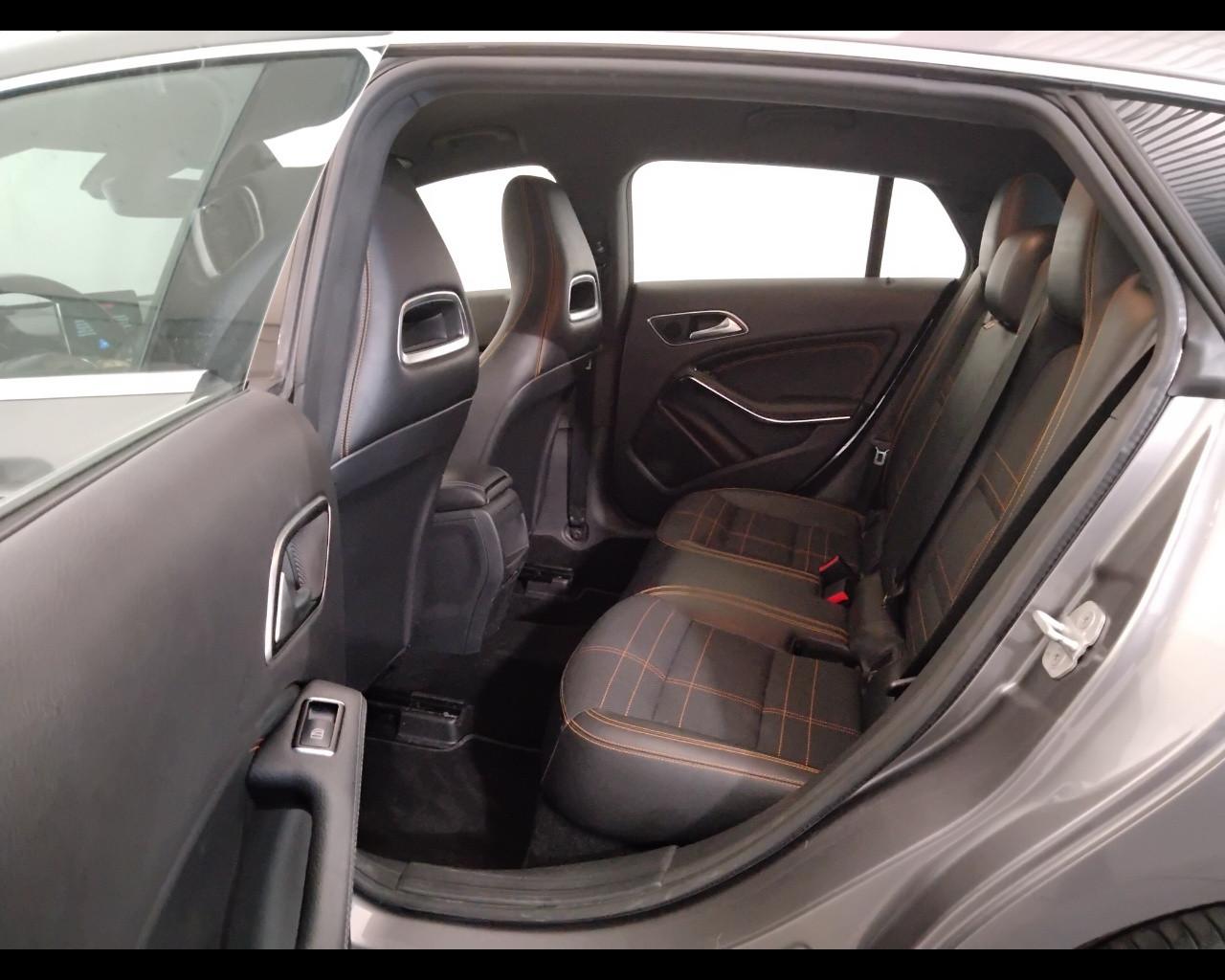 Mercedes-Benz CLA Shooting Brake - X117 - CLA Shooting Brake 200 d (cdi) S
