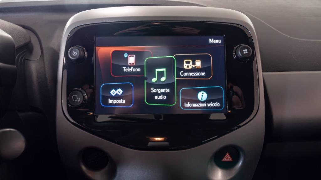 TOYOTA Aygo 5p 1.0 x-play 72cv del 2021