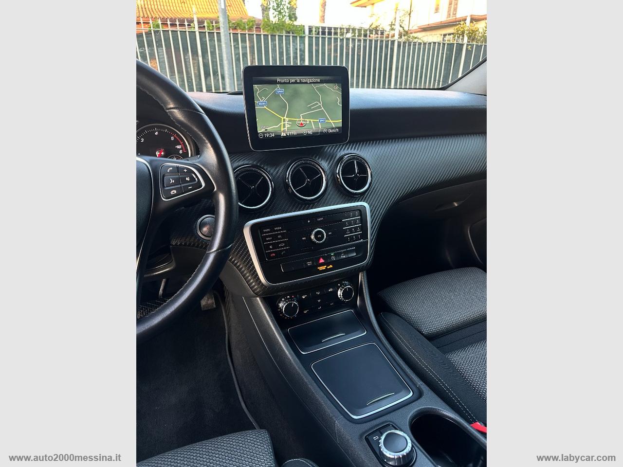 MERCEDES-BENZ GLA 200 d Automatic Business Extra