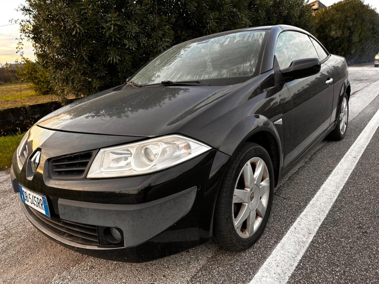 Renault Megane Mégane C-C 1.9 dCi/130CV Confort Authentique